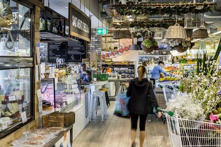 STYLISH APARTMENT IN AN EXCELLENT LOCATION - Photo 3