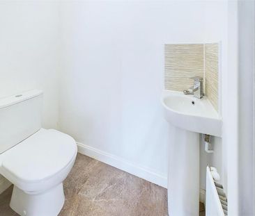 5 bedroom detached house to rent - Photo 5