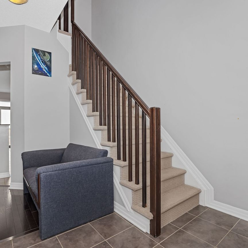 For Lease - 503 Knotridge Street, Orleans - Convent Glen and Area, Ontario - Photo 1