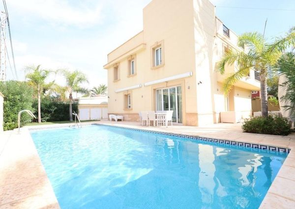 Cabo Roig – Chalet independiente en alquiler