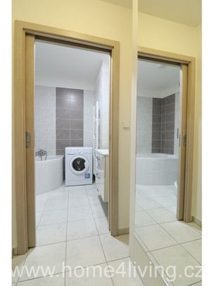 Pronájem bytu 2+kk 62 m2 - Fotografie 1