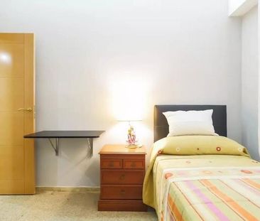 Carrer de Lepant, Barcelona, Catalonia 08025 - Photo 5