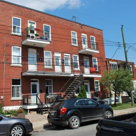 4 1/2 - Montréal (Lachine) - 2 100 $/mois - Photo 3