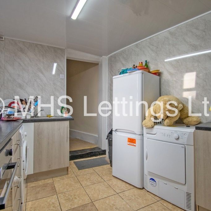 12 Delph Lane, Leeds, LS6 2HQ - Photo 1