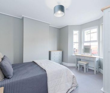 4 bedroom terraced house to rent - Photo 3