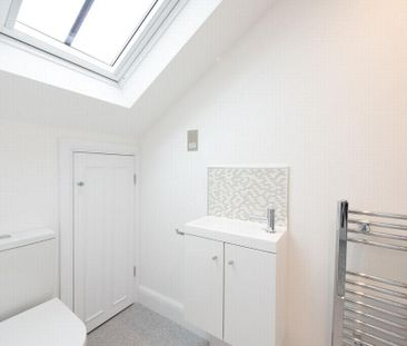 2 bedroom terraced house to rent - Photo 3