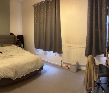 Norbury Avenue, Salford - Photo 4