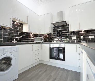 5 bedroom flat share to rent - Photo 4