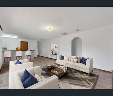 Spacious Family Living with Room to Move - Photo 2