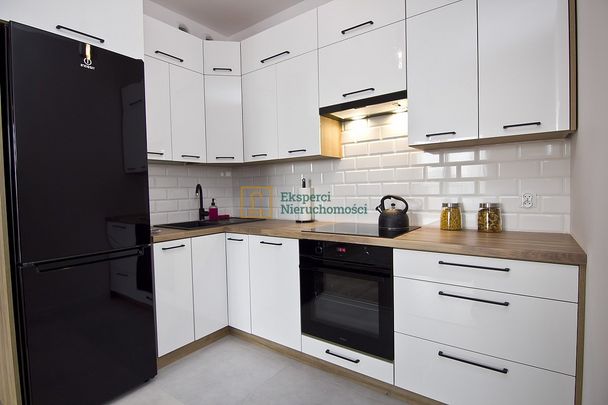 Umeblowane, 2 pokoje, miejsce parkingowe, balkon ! - Photo 1