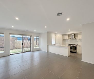 24-26 Massey Crescent, Curlewis - Photo 2