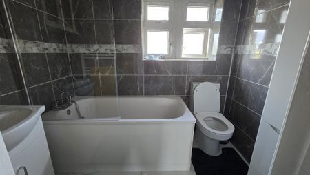 1 bedroom terraced house to rent - Photo 5