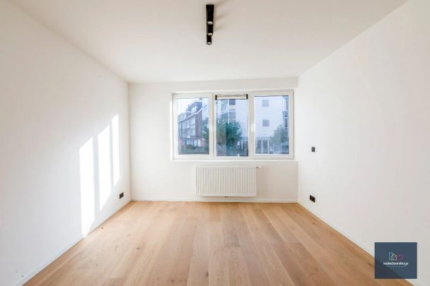 Prachtig duplex appartement met 4 slpk, 3 badk, grote tuin en parkeergelegenheid - Foto 1