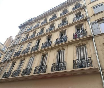 Appartement 3 pièces 73m2 MARSEILLE 1ER 725 euros - Photo 1