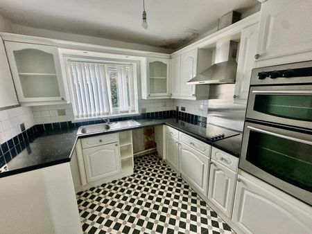 2 bedroom Flat To Let Total Size: 646 SQ FT - Photo 4