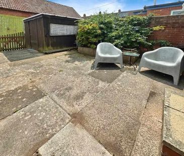 2 bedroom terraced house to rent - Photo 6