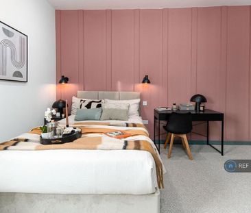 1 bedroom in a house share to rent - Photo 4