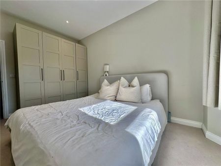 2 bedroom semi-detached house to rent - Photo 5