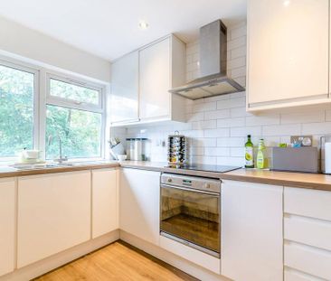 2 bedroom maisonette to rent - Photo 6