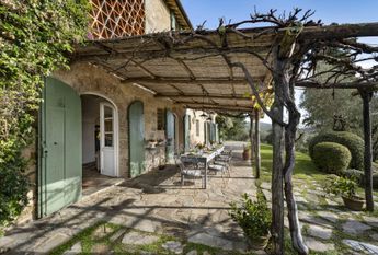Villa Pulicara - A luxurious farmhouse in the Tuscan countryside