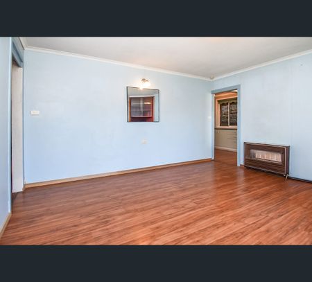 76 Adina Crescent, Orange, NSW 2800 - Photo 2