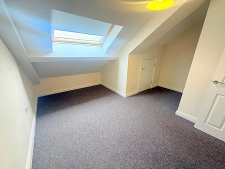 3 bedroom apartment to rent - Photo 2