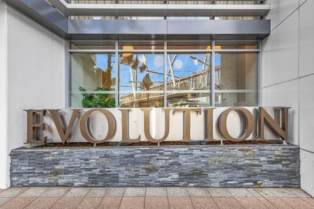 303/18 Tank Street, Brisbane City - Photo 2