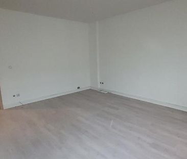 *BIRI* - 4-Raum-DG-Wohnung in Haselbrunn - Photo 2