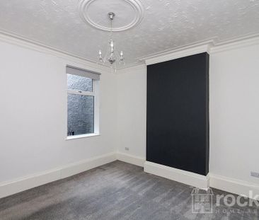 3 bedroom parking to rent - Photo 4