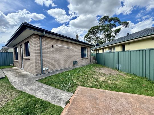 Modern Granny Flat - Photo 1