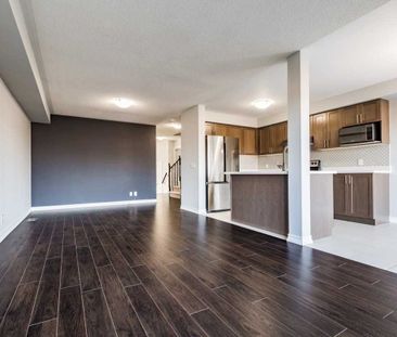 For Lease - 104 Symington Avenue, Oshawa, Ontario - Photo 4