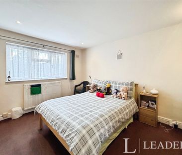 2 bedroom property to rent The Hides, Harlow, CM20 - Photo 4