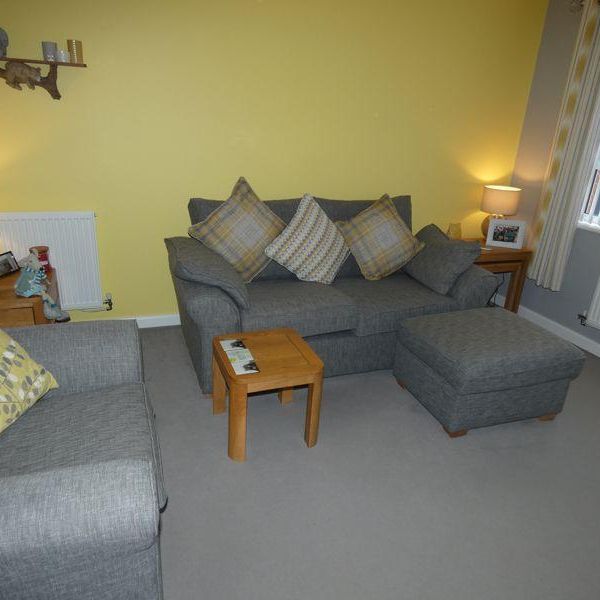 2 bedroom terraced house to rent - Photo 1