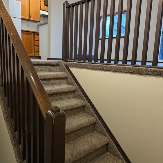 In Suite Laundry! 2 Bedroom 6-Plex in Highland Green!! - Photo 1