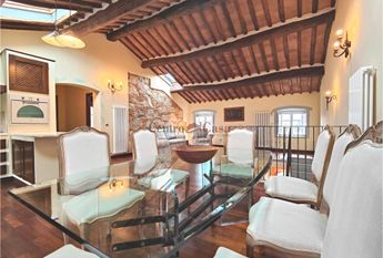 Elegante appartamento rustico in casa colonica