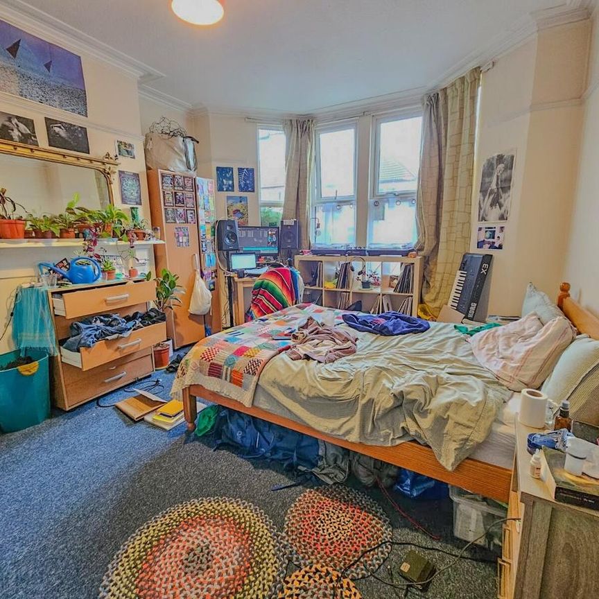 Gloucester Road, Horfield - Photo 1