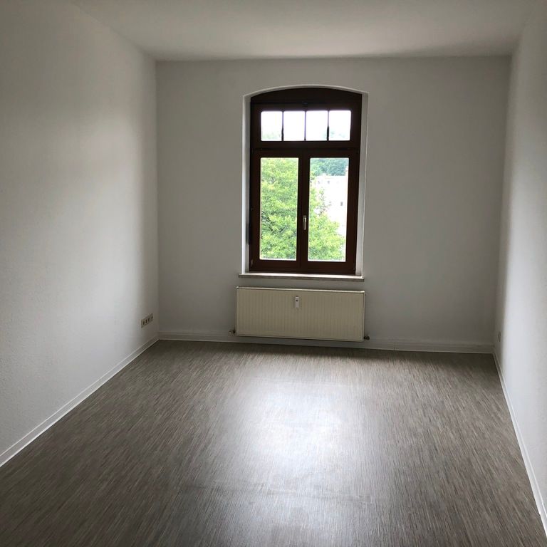 Schnell sein lohnt sich - 2-Raum-Wohnung mit EBK - Foto 1