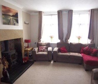 3 bedroom end of terrace house to rent - Photo 1