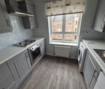 2 bedroom flat to rent - Photo 3