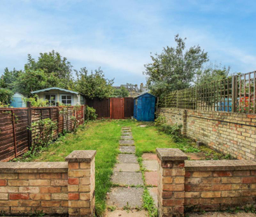 3 bedroom terraced house to rent - Photo 6