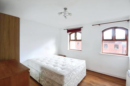 2 bedroom flat to rent - Photo 4
