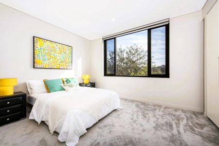 Fully Furnished Architectural Elegance & Outdoor Grandeur in West End Residences - Photo 5