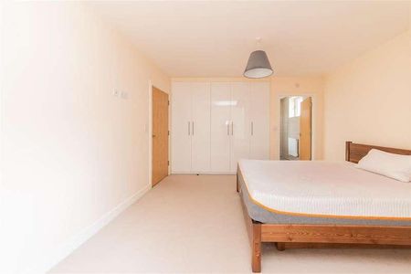 Lodge Lane, London, N12 - Photo 4