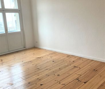 zentral gelegene 3- Zimmeraltbauwohnung – frisch saniert! - Foto 3