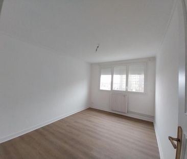 Location Appartement 5 pièces 110m² ORLEANS 45000 - Photo 5