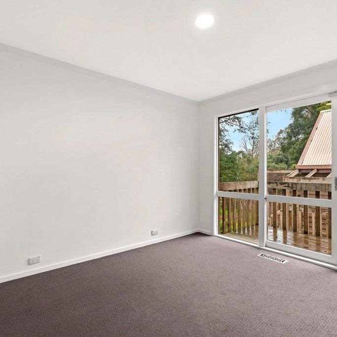 11 Pleasant Rise, Croydon South - Photo 1