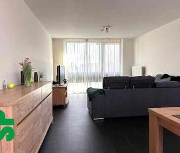 Ruim appartement met 2 slaapkamers op de 2de verdieping met terras. - Foto 1