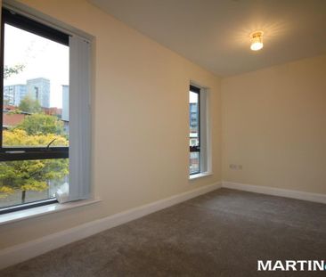 4 bedroom townhouse to rent - Photo 6
