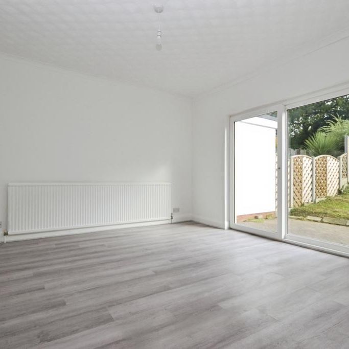 3 bedroom bungalow to rent - Photo 1