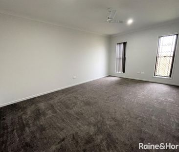 Spacious Modern Home in Sought-After Urraween - Photo 2